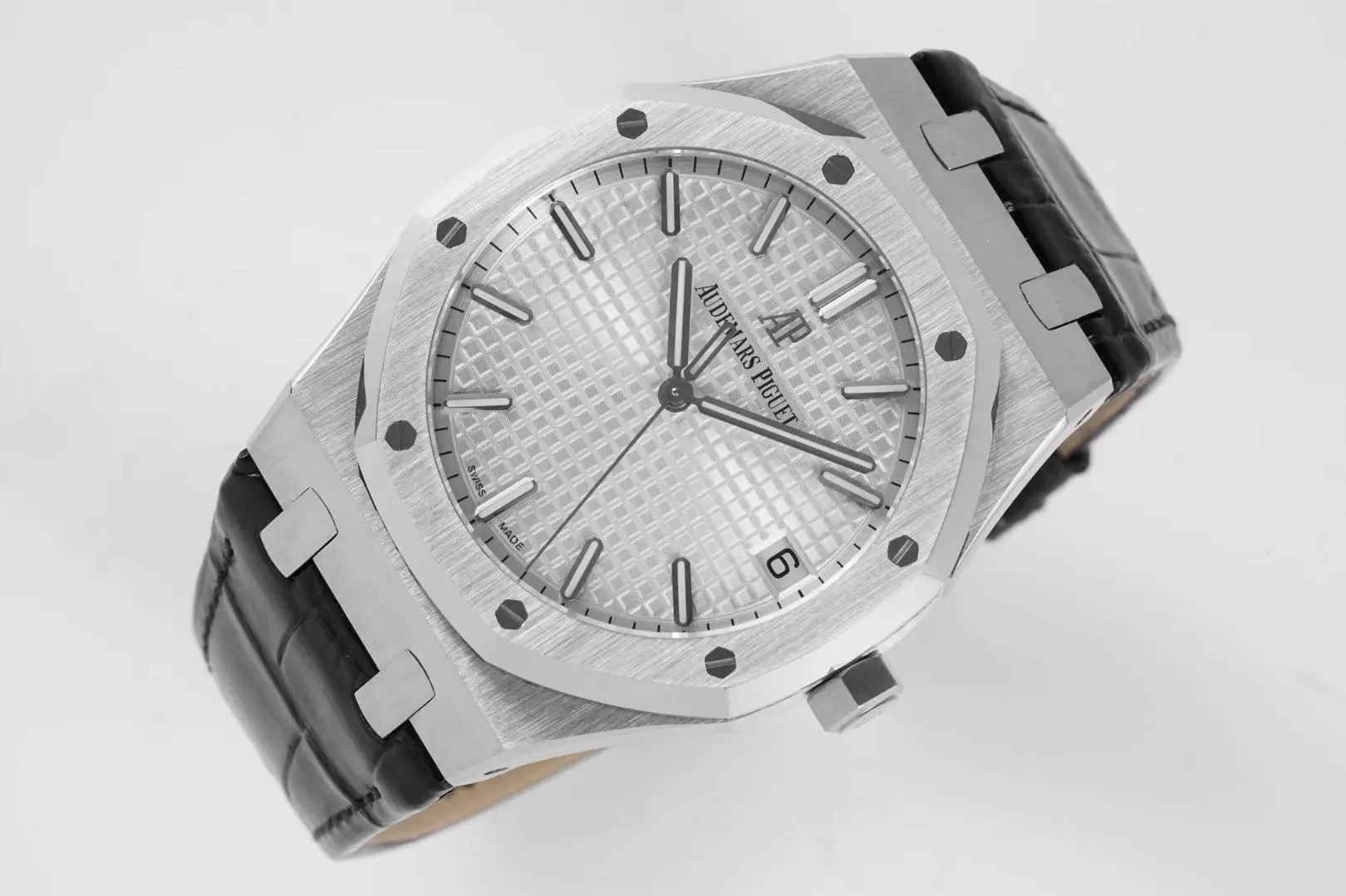 8F Factory Audemars Piguet Royal Oak 15500 Silver Super Clone Watch - 图片 5