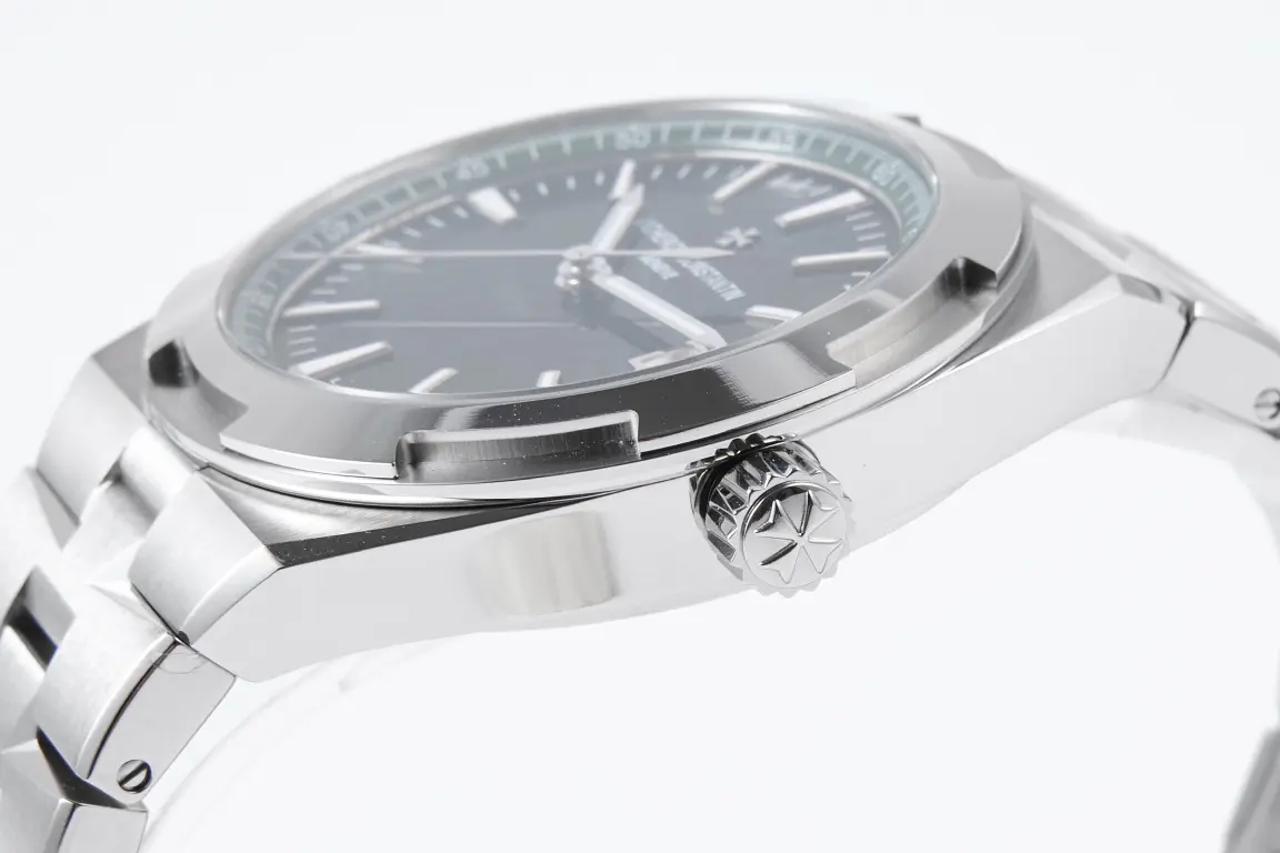 8F Factory Vacheron Constantin Overseas 4500V Series – 41mm Stainless Steel Watch with Green Dial and Steel Bracelet – Best Super Clone Watch - 图片 5