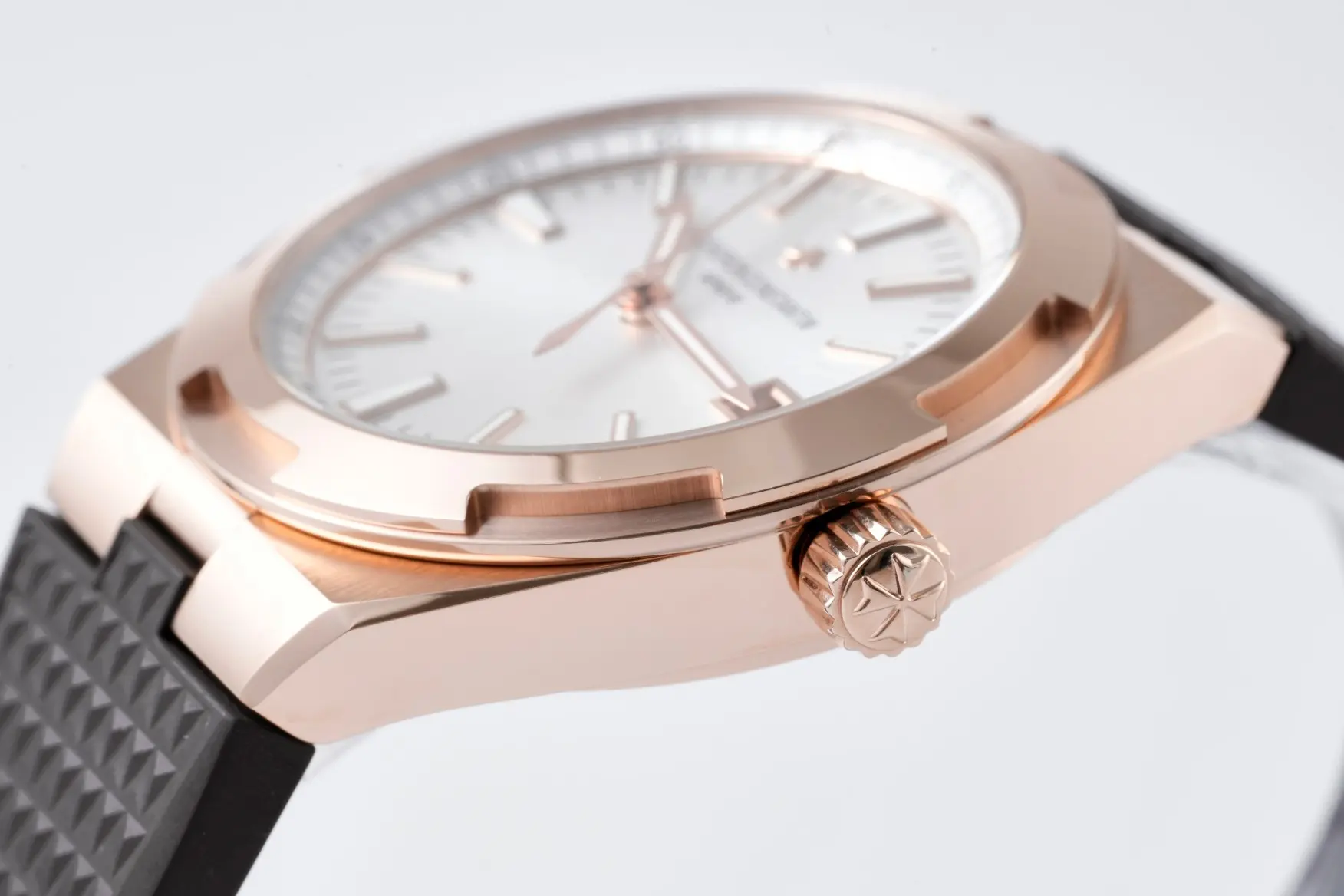 8F Factory Vacheron Constantin Overseas 4500V Series – Rose Gold Case, Black Rubber Strap, Luxury Super Clone Watch - 图片 7