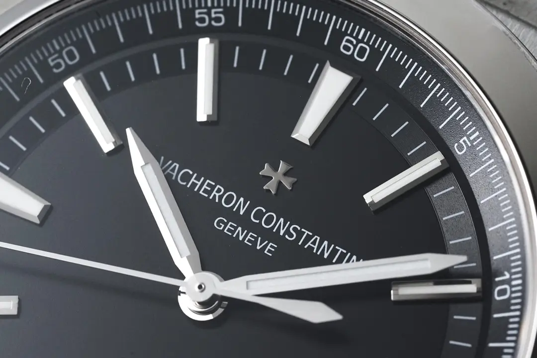 8F Factory Vacheron Constantin Overseas Automatic Watch – Black Dial, Stainless Steel Case, Rubber Strap with Interchangeable System, Top Super Clone Watches Design - 图片 6
