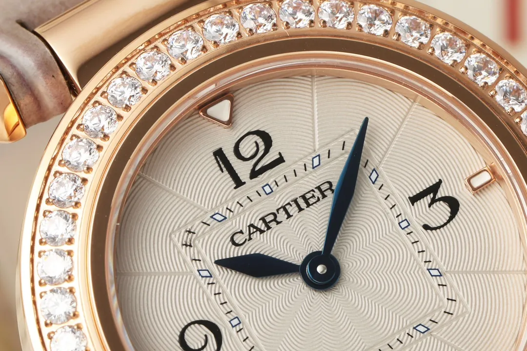 AF Factory Cartier Ballon Bleu de Cartier Rose Gold Diamond-Bezel Watch with Grey Leather Strap and Blue Sword Hands - 图片 4