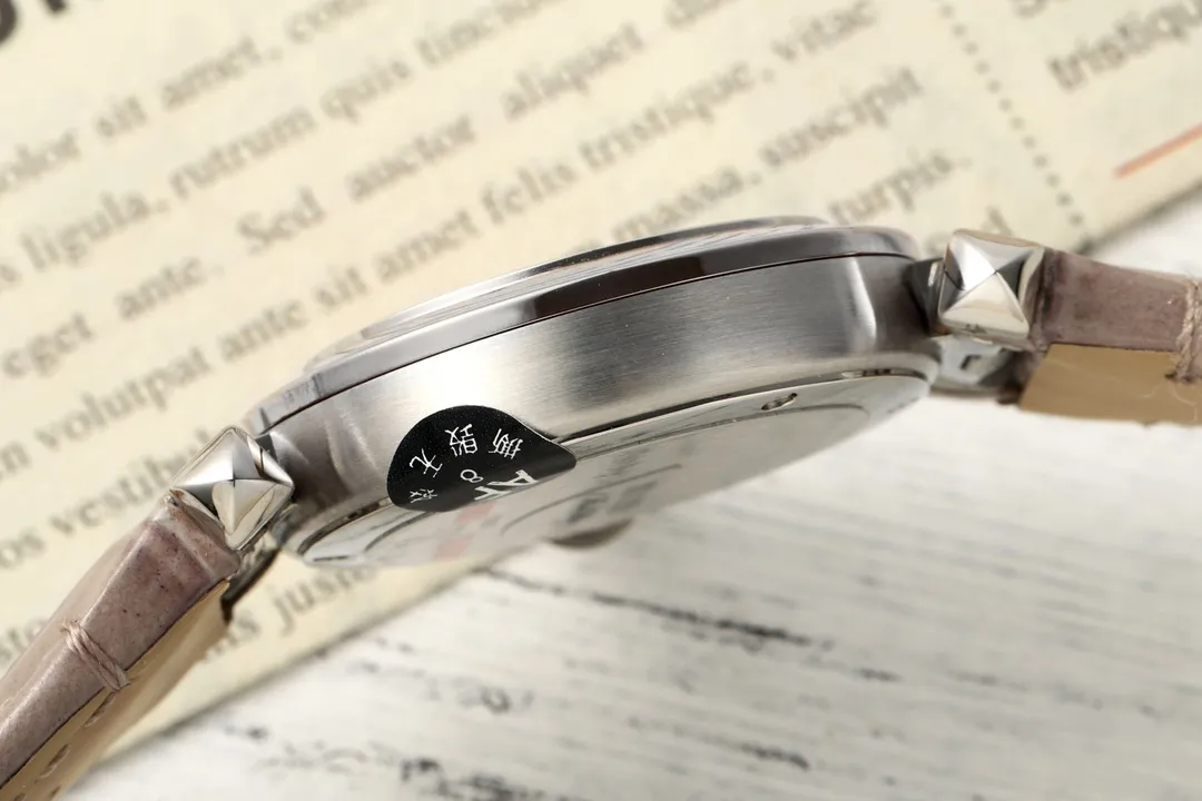 AF Factory Cartier Pasha de Cartier Silver Dial Automatic Watch with Brown Leather Strap and Blue Hands - 图片 5