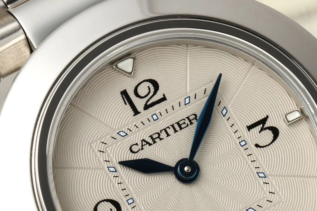 AF Factory Cartier Pasha de Cartier Stainless Steel Automatic Watch with White Dial, Blue Hands, and Sapphire Crystal – Silver Tone Bracelet - 图片 5