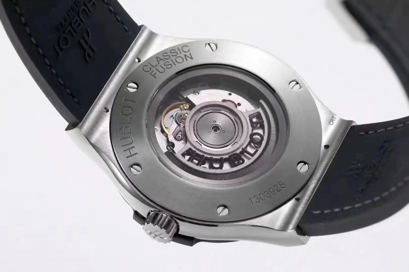 APS Factory Hublot Classic Fusion Titanium Watch – Grey Dial, 45MM, Polished Brushed Case, Black Strap, Best Replica Watch - 图片 2