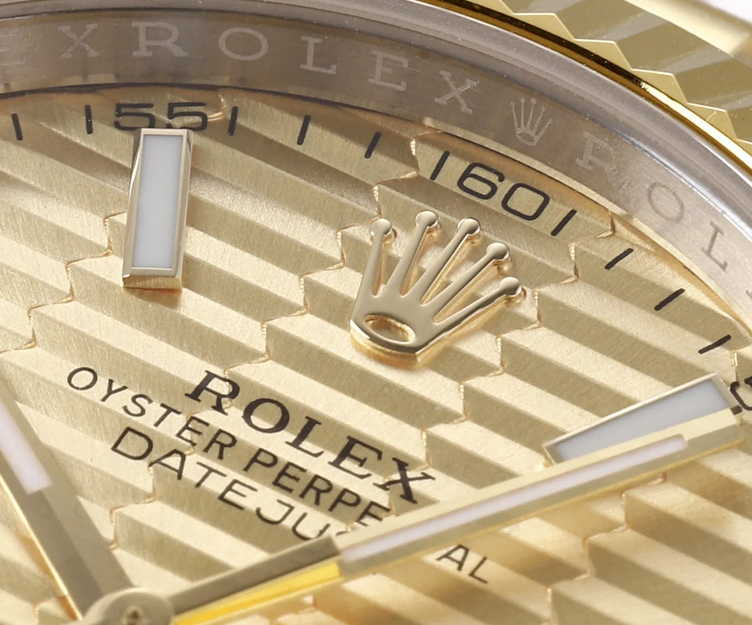 AR Factory Rolex Datejust 41mm Two-Tone Yellow Gold and Stainless Steel Watch with Fluted Bezel, Champagne Textured Dial, and Jubilee Bracelet - 图片 6