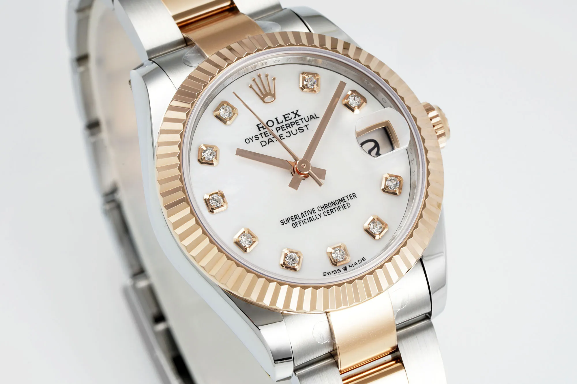AR Factory Rolex Lady-Datejust 28mm White Mother-of-Pearl Dial Diamond Bezel Two-Tone Stainless Steel and Yellow Gold Jubilee Bracelet Women’s Watch - 图片 2