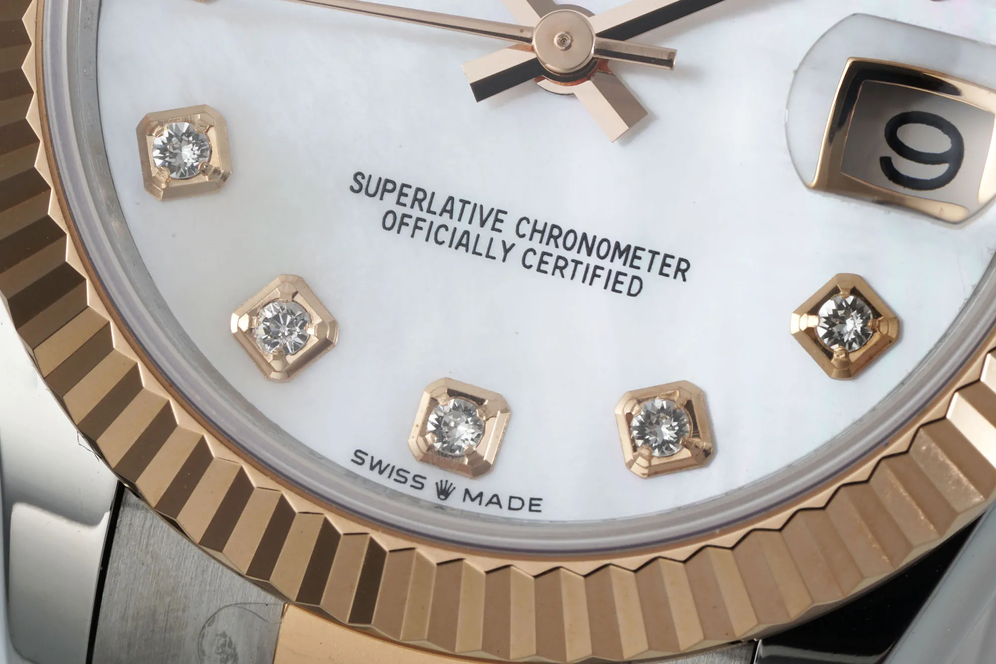AR Factory Rolex Lady-Datejust 28mm White Mother-of-Pearl Dial Diamond Bezel Two-Tone Stainless Steel and Yellow Gold Jubilee Bracelet Women’s Watch - 图片 4