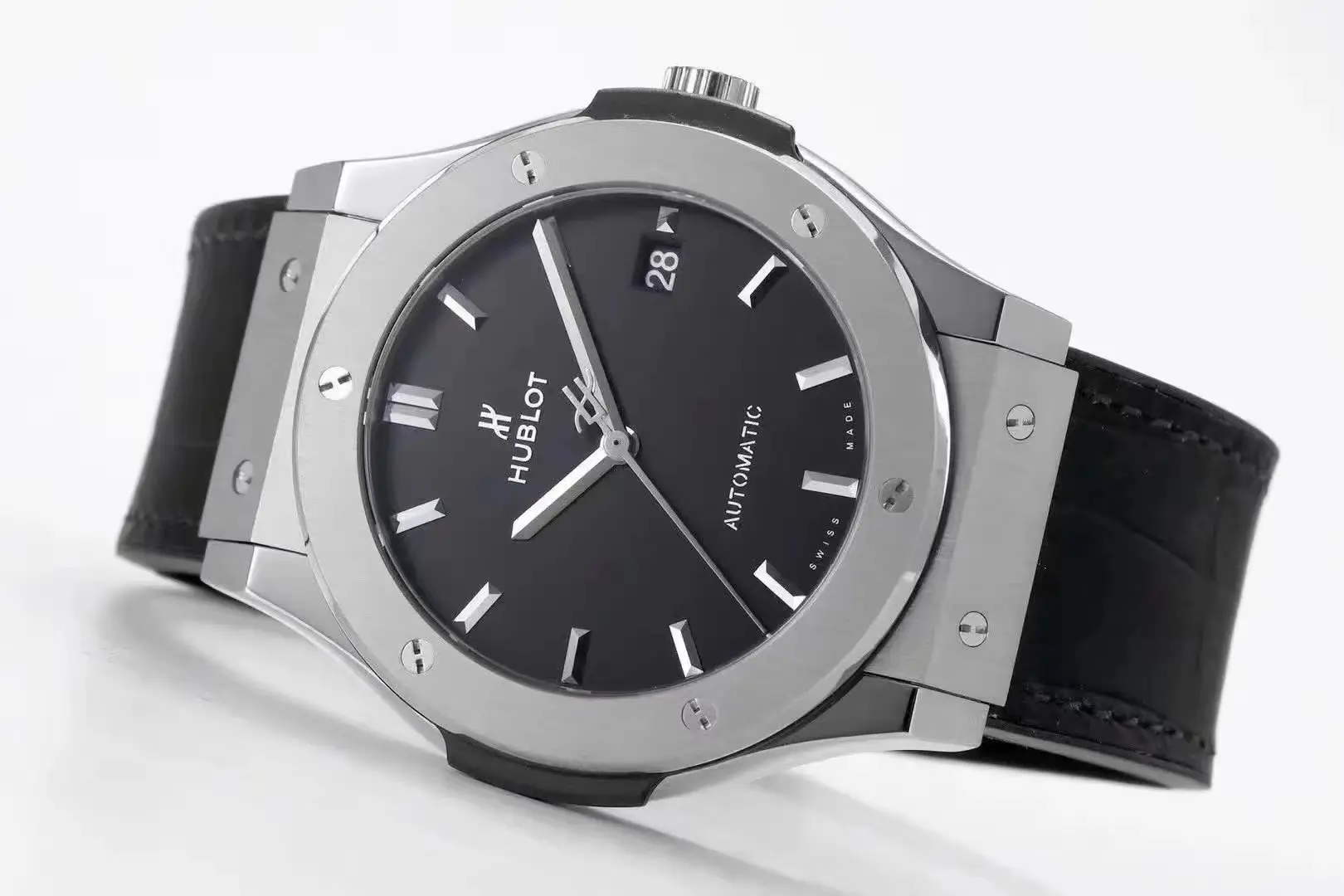 BB Factory Hublot Classic Fusion WWF Edition – Titanium Polished Brushed Case, Black Dial, Automatic Super Clone Watch - 图片 5