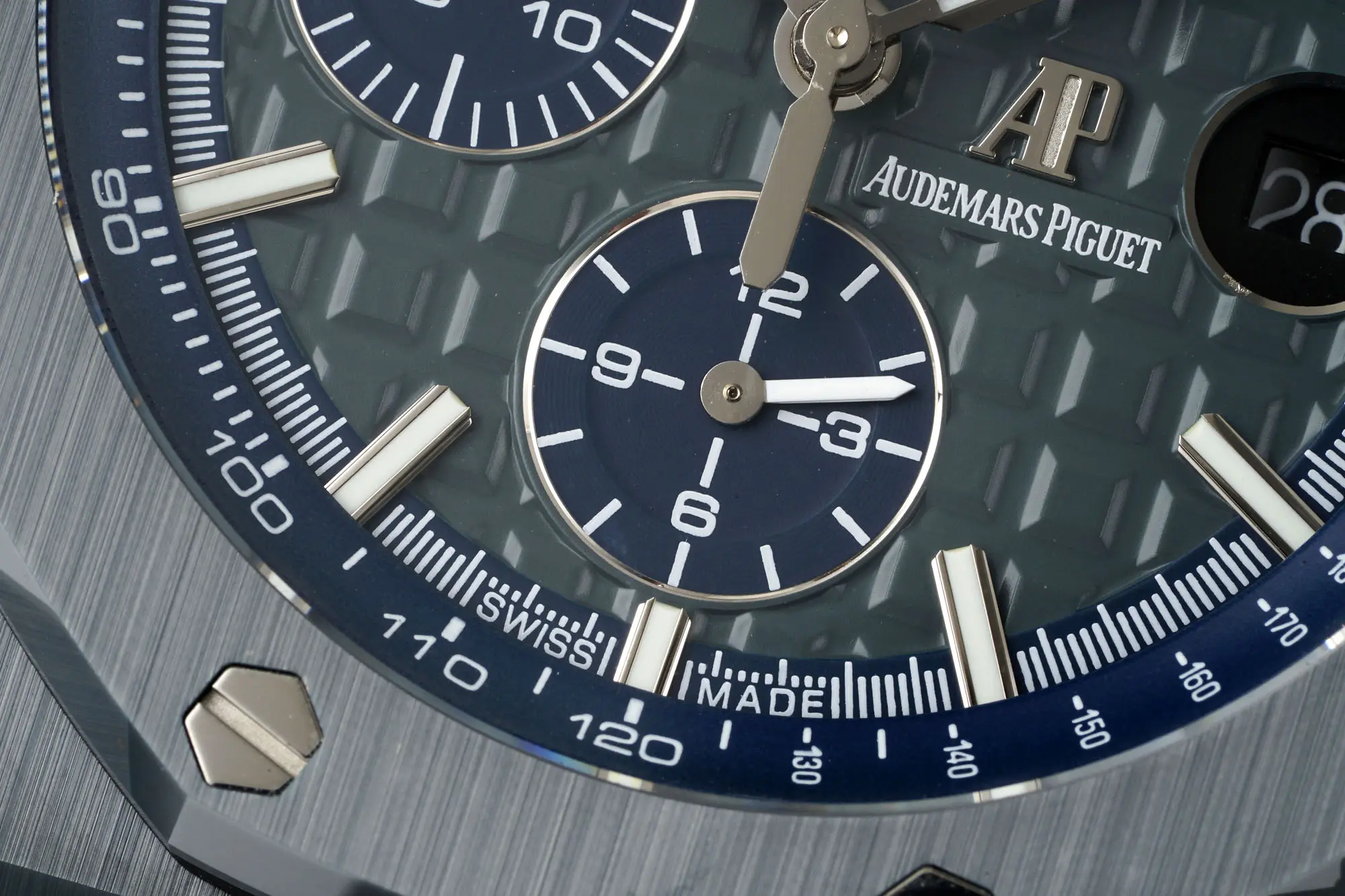 BF Factory Audemars Piguet Royal Oak Offshore 26400 Grey Chronograph – Premium Super Clone Watch - 图片 5