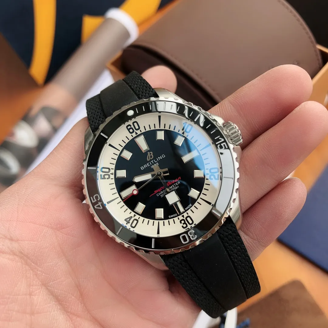 BLS Factory Breitling Superocean Automatic Black Dial Silver Bezel Men’s Diver Watch - 图片 3