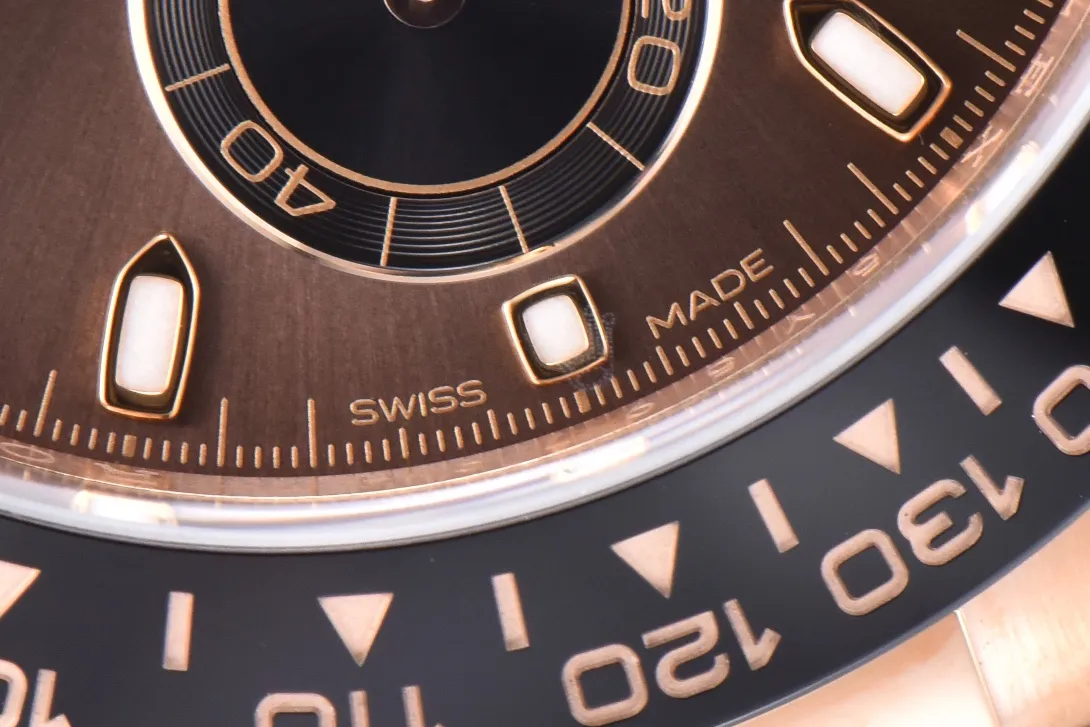 BT Factory Rolex Daytona Watch with Black Rubber Strap, Brown Dial, and Exquisite VSF Watches Craftsmanship - 图片 3