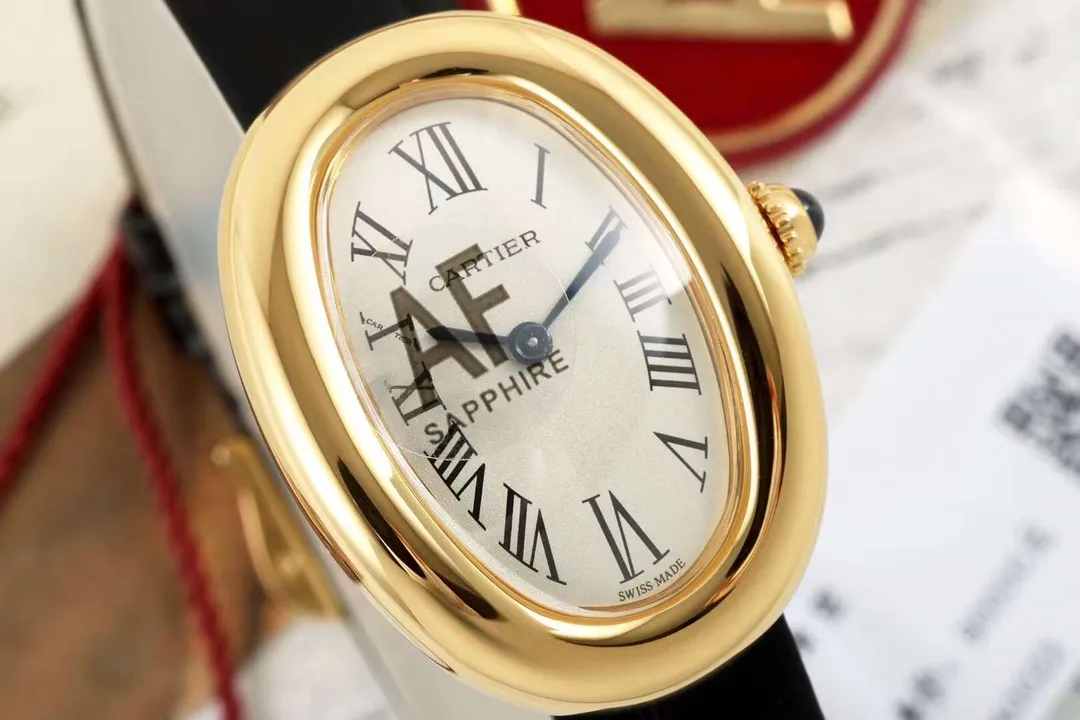Cartier Baignoire Yellow Gold Oval Women’s Watch with White Dial, Roman Numerals, Black Leather Strap, and Sapphire Cabochon Crown - 图片 2