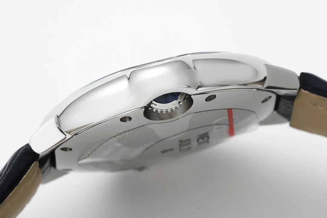 Cartier Ballon Bleu 33mm Silver White Leather Replica Watch - 图片 5