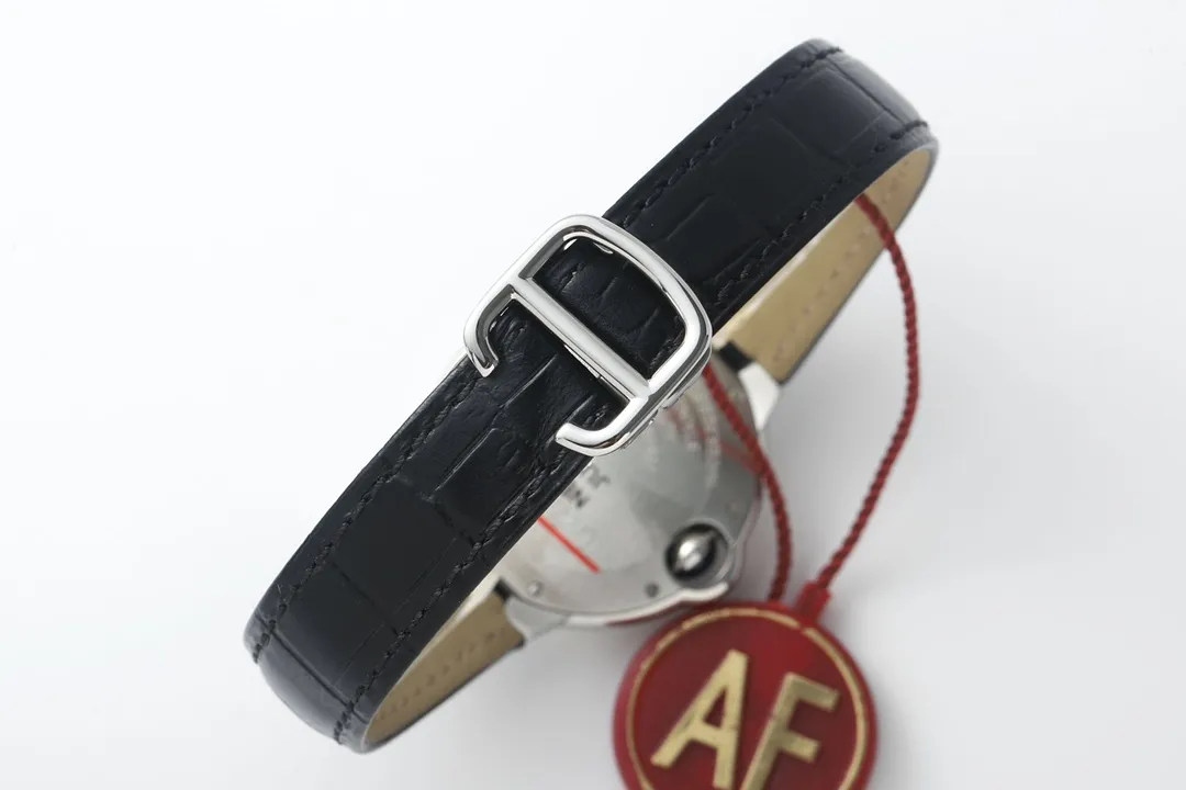 Cartier Ballon Bleu 33mm Silver White Leather Replica Watch - 图片 7