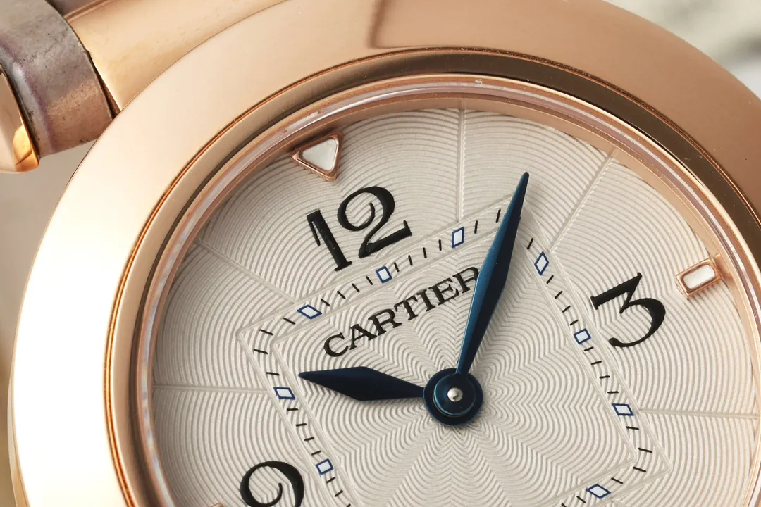 Cartier Pasha de Cartier Women’s Rose Gold Automatic Watch with Gray Alligator Leather Strap and White Dial - 图片 4