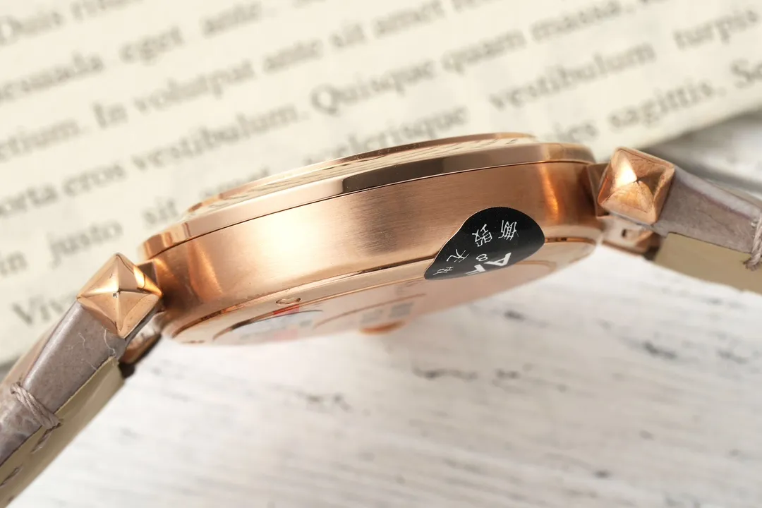 Cartier Pasha de Cartier Women’s Rose Gold Automatic Watch with Gray Alligator Leather Strap and White Dial - 图片 6