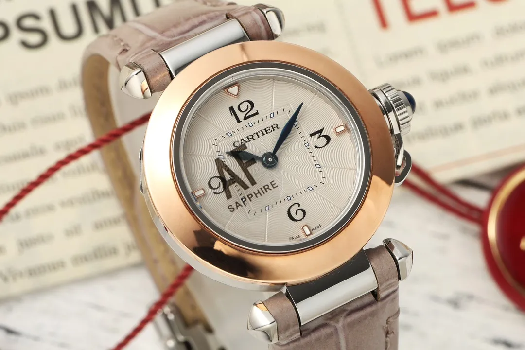 Cartier Pasha de Cartier Women’s Watch in Rose Gold Tone with White Dial, Blue Hands, and Taupe Alligator Leather Strap - 图片 2