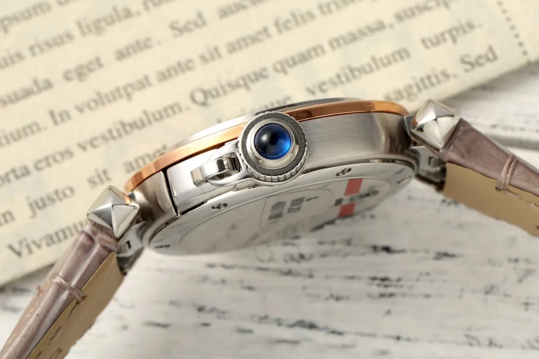 Cartier Pasha de Cartier Women’s Watch in Rose Gold Tone with White Dial, Blue Hands, and Taupe Alligator Leather Strap - 图片 6