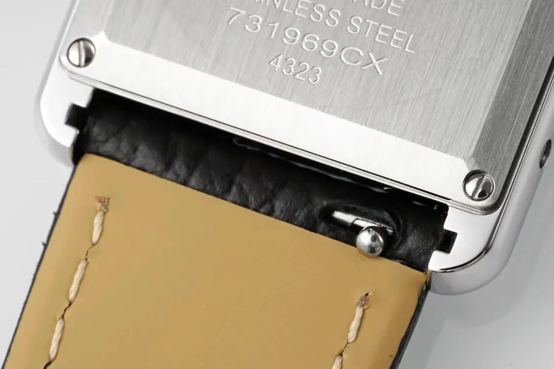 3K Factory Cartier Tank Must Watch Black Leather Strap – Best Replica Watch - 图片 3