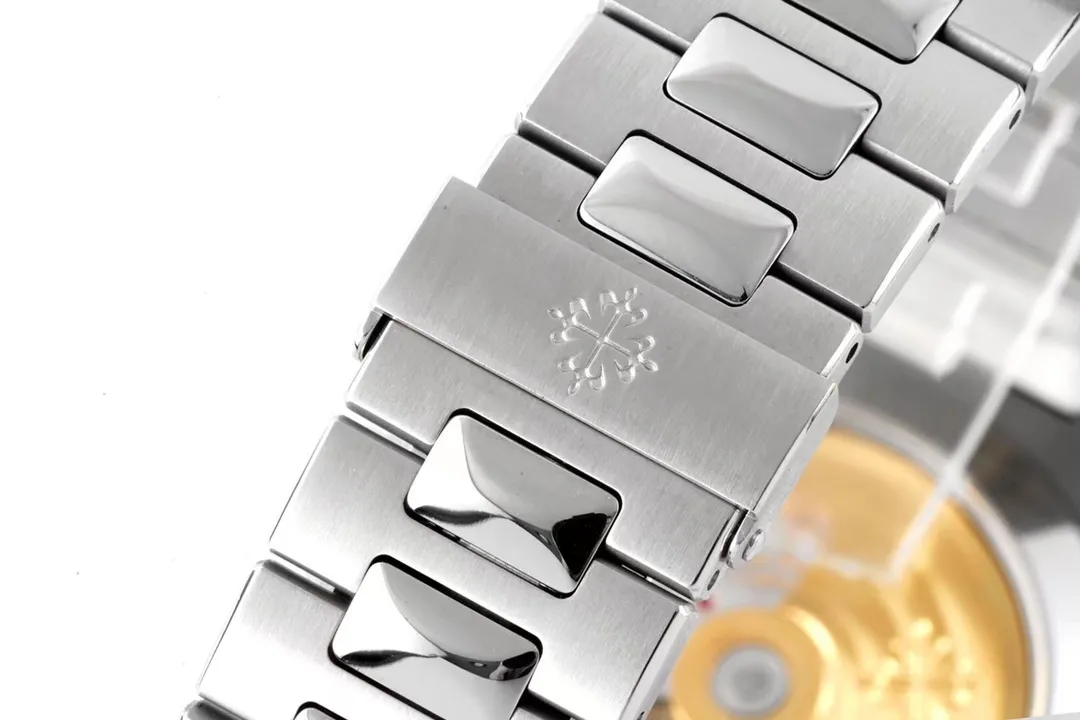 GR Factory Patek Philippe Nautilus 5726/1A Silver Super Clone Replica Watch - 图片 9