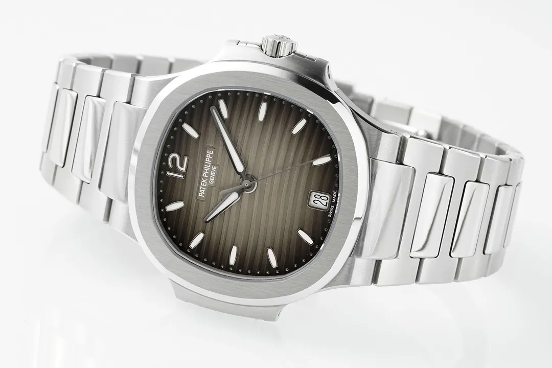 GR Factory Patek Philippe Nautilus 7118 Grey Dial Steel Super Clone Replica Watch - 图片 7