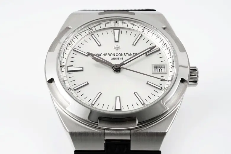 GS Factory Vacheron Constantin Overseas 4500V Series – Silver Dial, Black Rubber Strap, Luxury Steel Super Clone Watch – Best Replica Quality - 图片 3