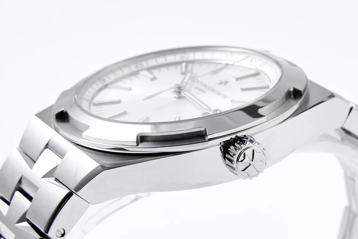 GS Factory Vacheron Constantin Overseas 4500V Series – Silver Stainless Steel Automatic Watch with Date Display – Best Super Clone Watch - 图片 4