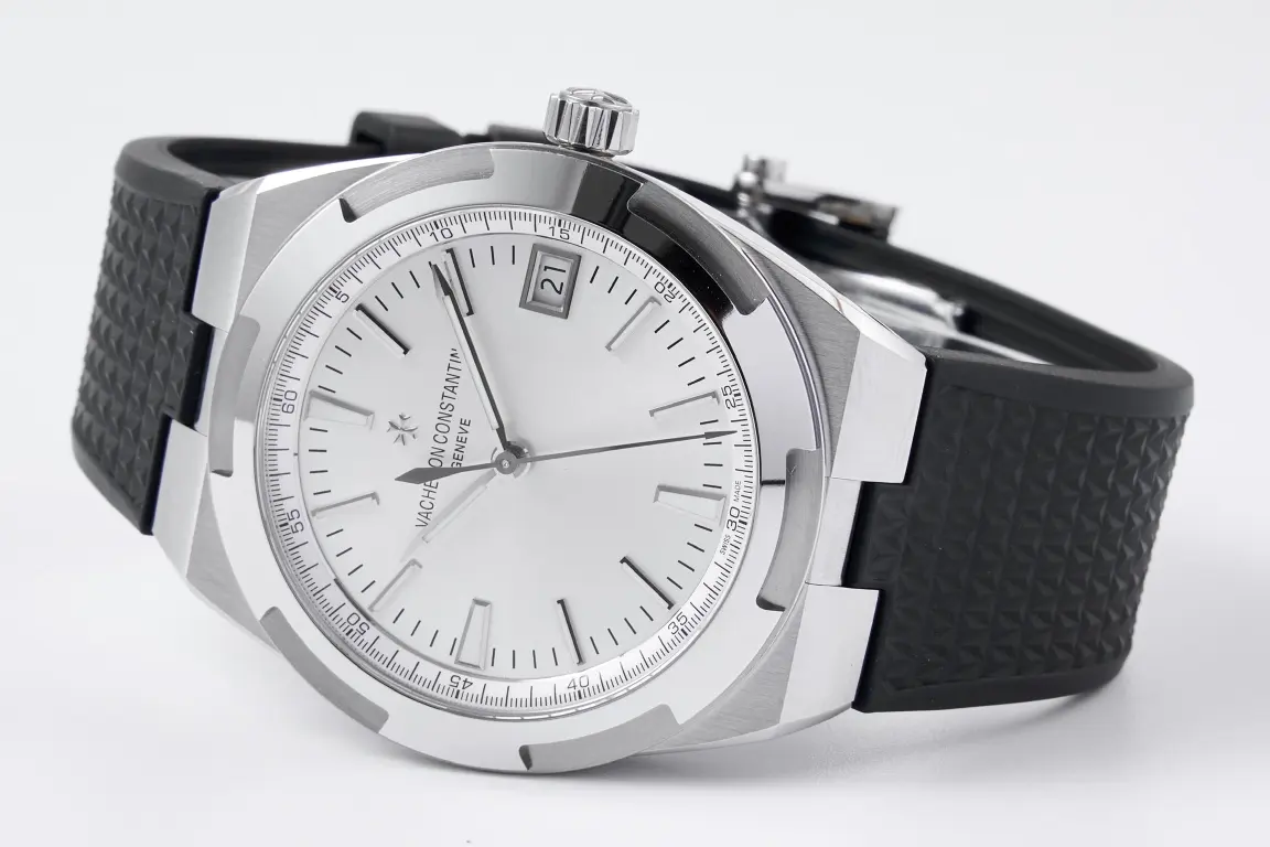 JJ Factory Vacheron Constantin Overseas 4500V Series – Silver Dial with Black Rubber Strap – Luxury Steel Super Clone Watch – Best Replica Quality - 图片 7
