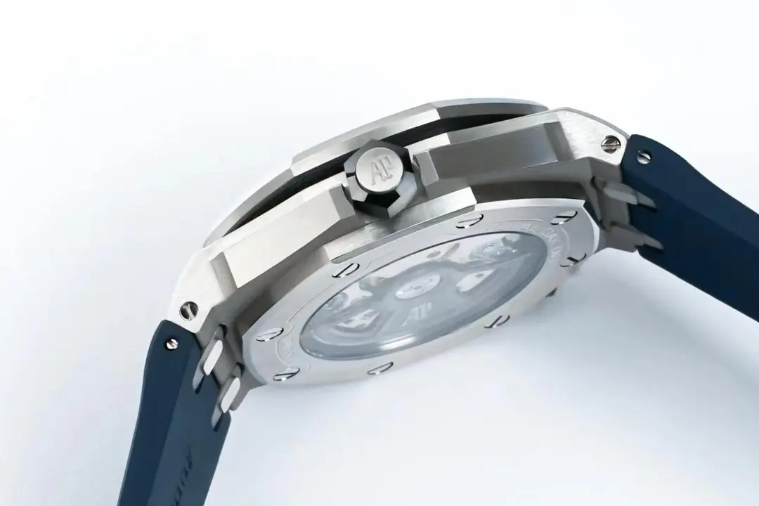 OM Factory Audemars Piguet Royal Oak Offshore 15720 Blue Rubber Super Clone Replica Watch - 图片 5