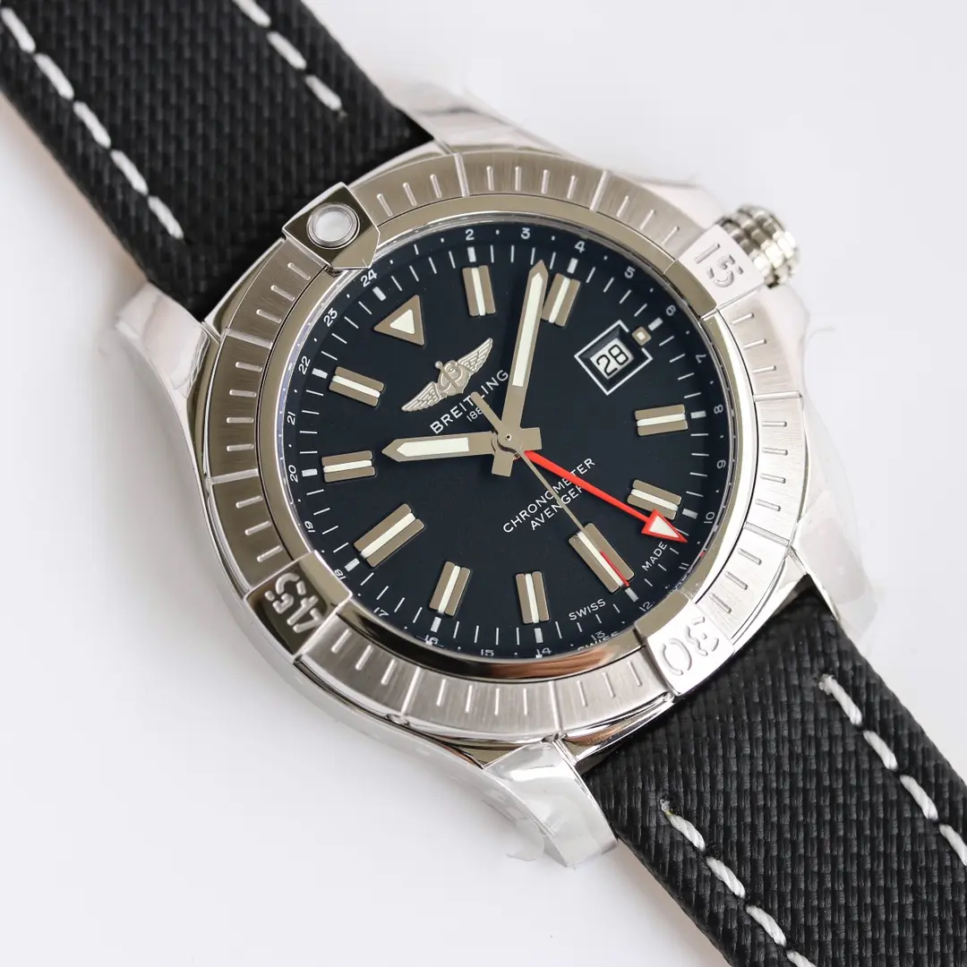 OM Factory Breitling Avenger Automatic GMT 45 Black Super Clone Watch - 图片 9