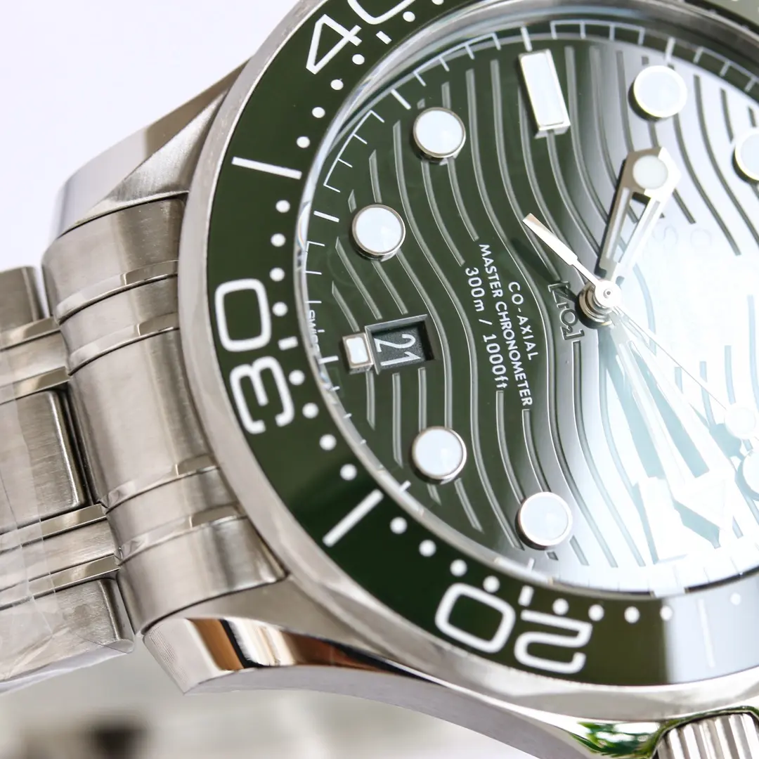 VS Factory Omega Seamaster Green Ceramic Watch by VSF Watches – Premium Quality Timepiece - 图片 5
