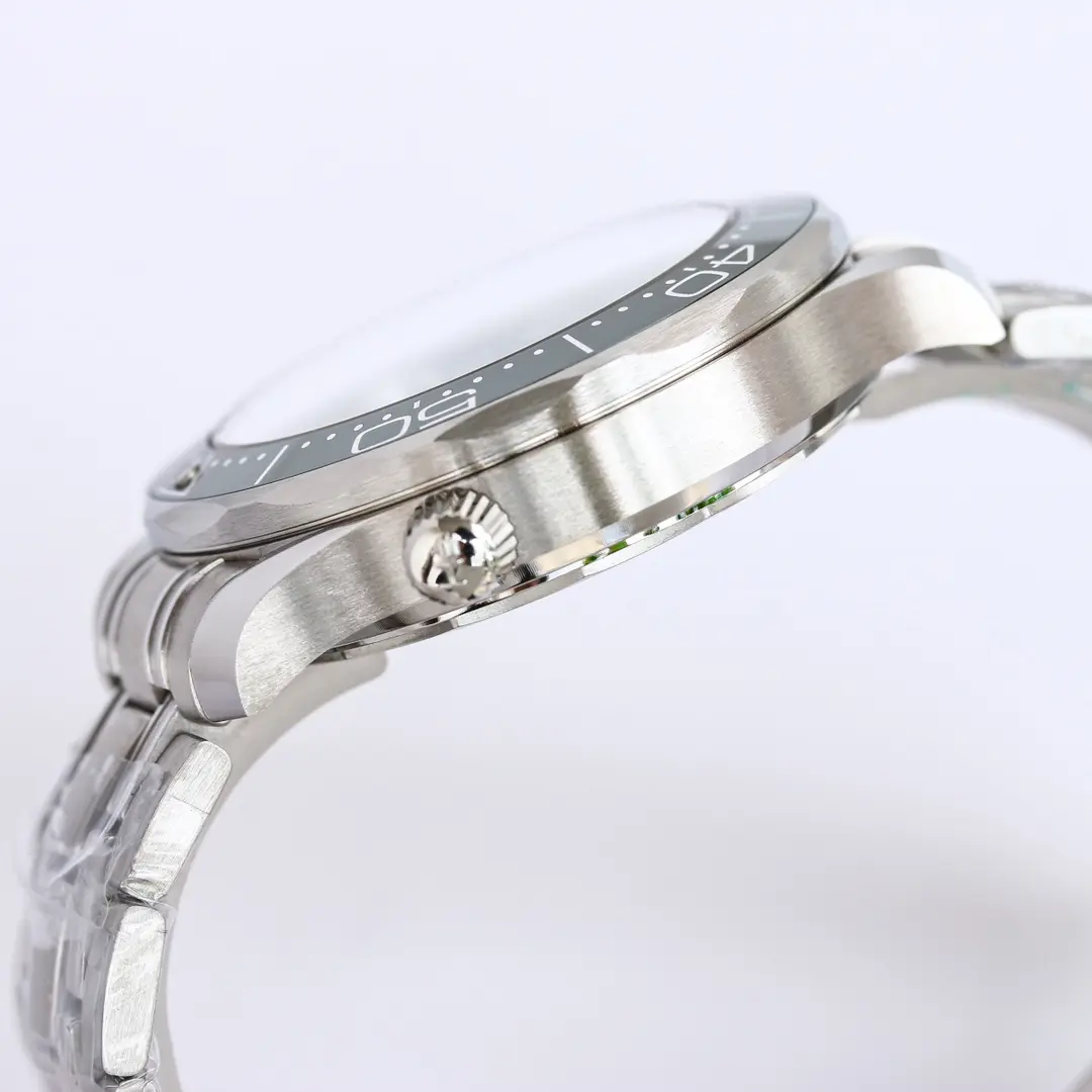 VS Factory Omega Seamaster Green Ceramic Watch by VSF Watches – Premium Quality Timepiece - 图片 7
