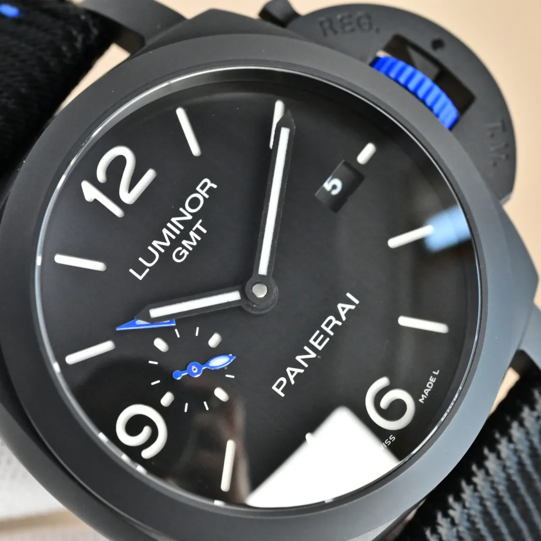 Panerai Luminor GMT Automatic Black Ceramic Dial Blue Accents Black Rubber Strap Men’s Luxury Watch - 图片 4