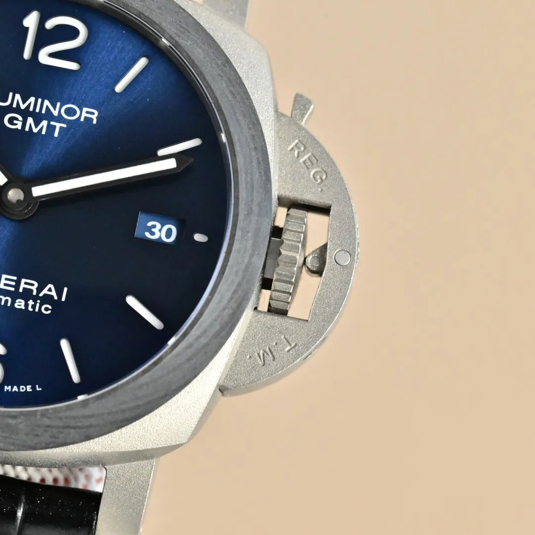 Panerai Luminor GMT Automatic Blue Dial Stainless Steel Men’s Watch with Black Alligator Leather Strap - 图片 5