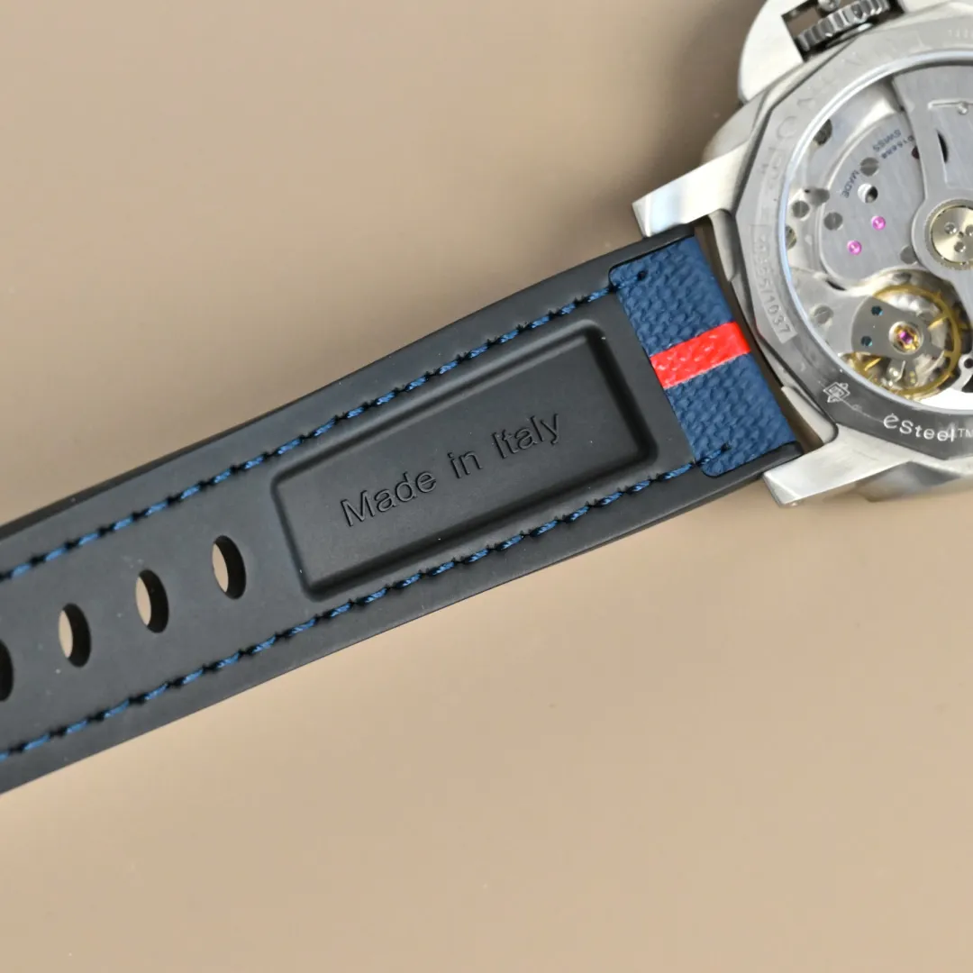 Panerai Luminor Luna Rossa Blue Dial Automatic Men’s Watch with Navy Fabric Strap and Red Accents - 图片 10
