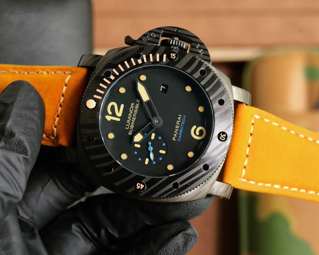Panerai Luminor Submersible Black Ceramic Case Automatic Dive Watch with Orange Suede Strap - 图片 3