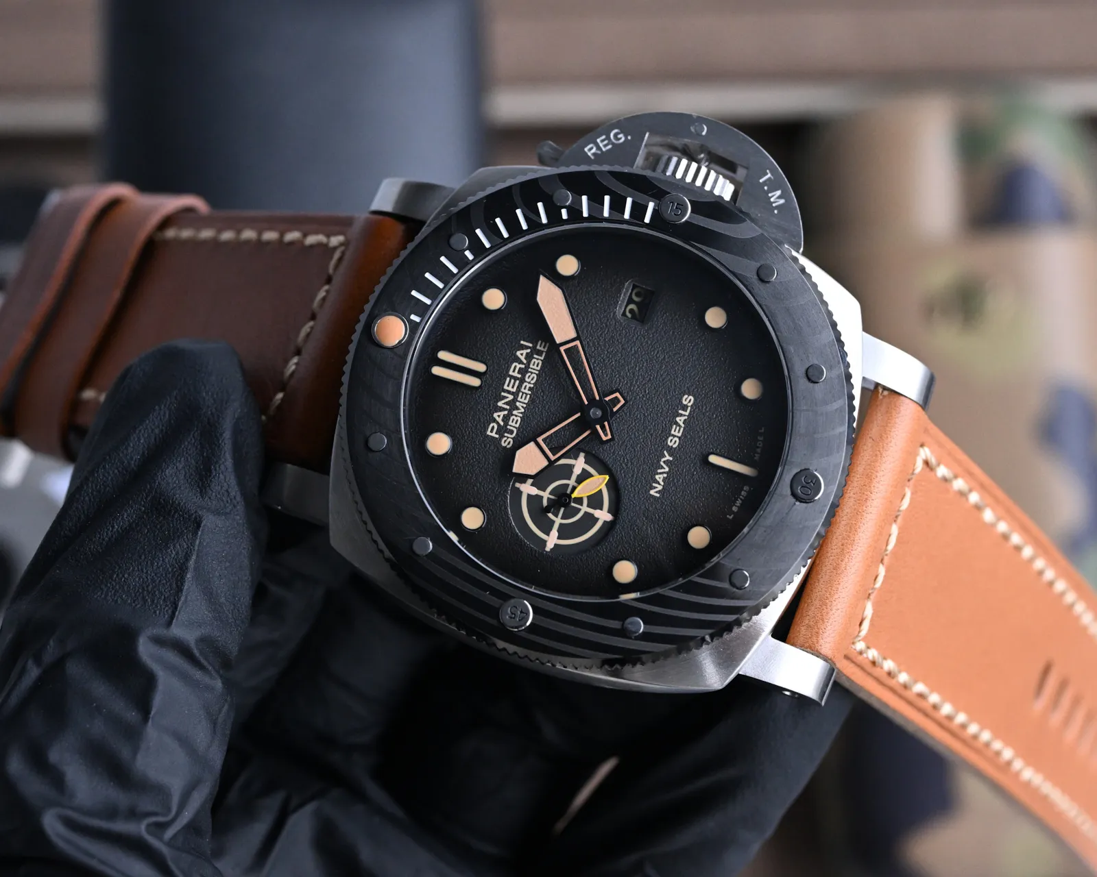 Panerai Luminor Submersible Navy Seals Black Dial Brown Leather Strap Men’s Diver Watch - 图片 4
