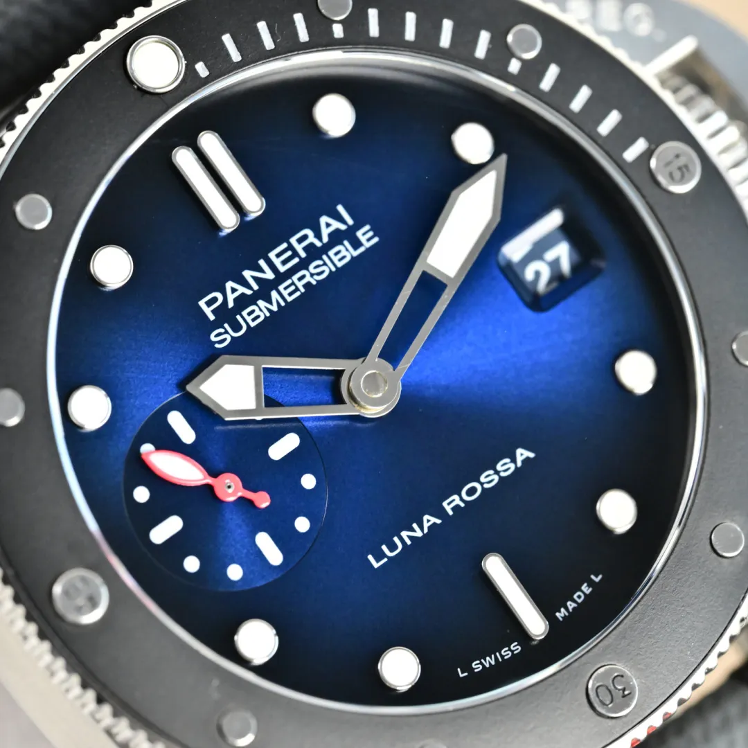 Panerai Submersible Luna Rossa Automatic Blue Dial Grey Rubber Strap with Red Accents Men’s Dive Watch - 图片 4
