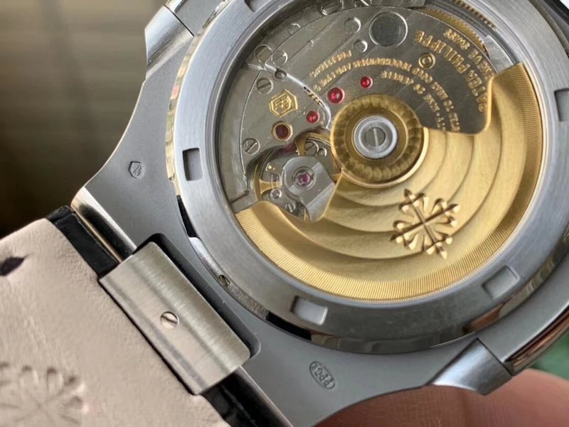 Patek Philippe Nautilus 5711 Leather Strap Swiss 1:1 Clone - 图片 6