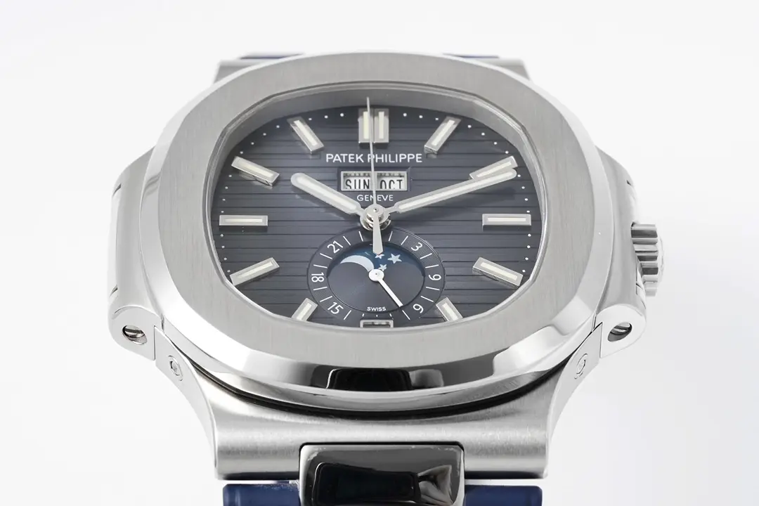 Patek Philippe Nautilus 5726/1A Blue Rubber Super Clone Replica Watch - 图片 3