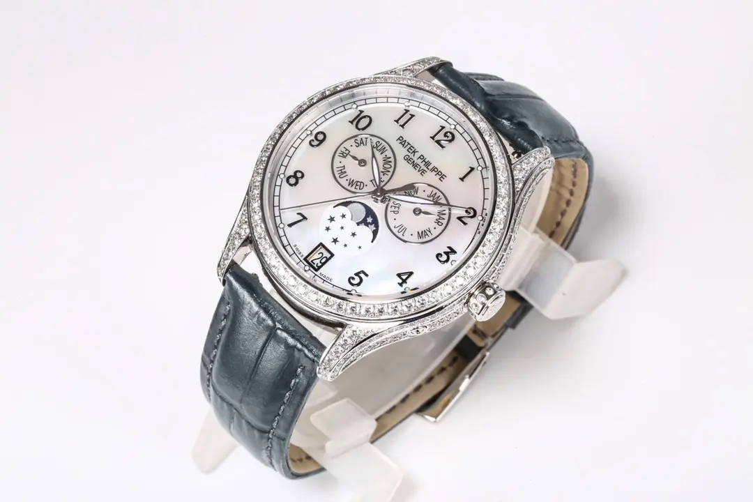 PF Factory Patek Philippe Complications 4947R White Dial Leather Super Clone Replica Watch – Premium Replica Watches - 图片 2