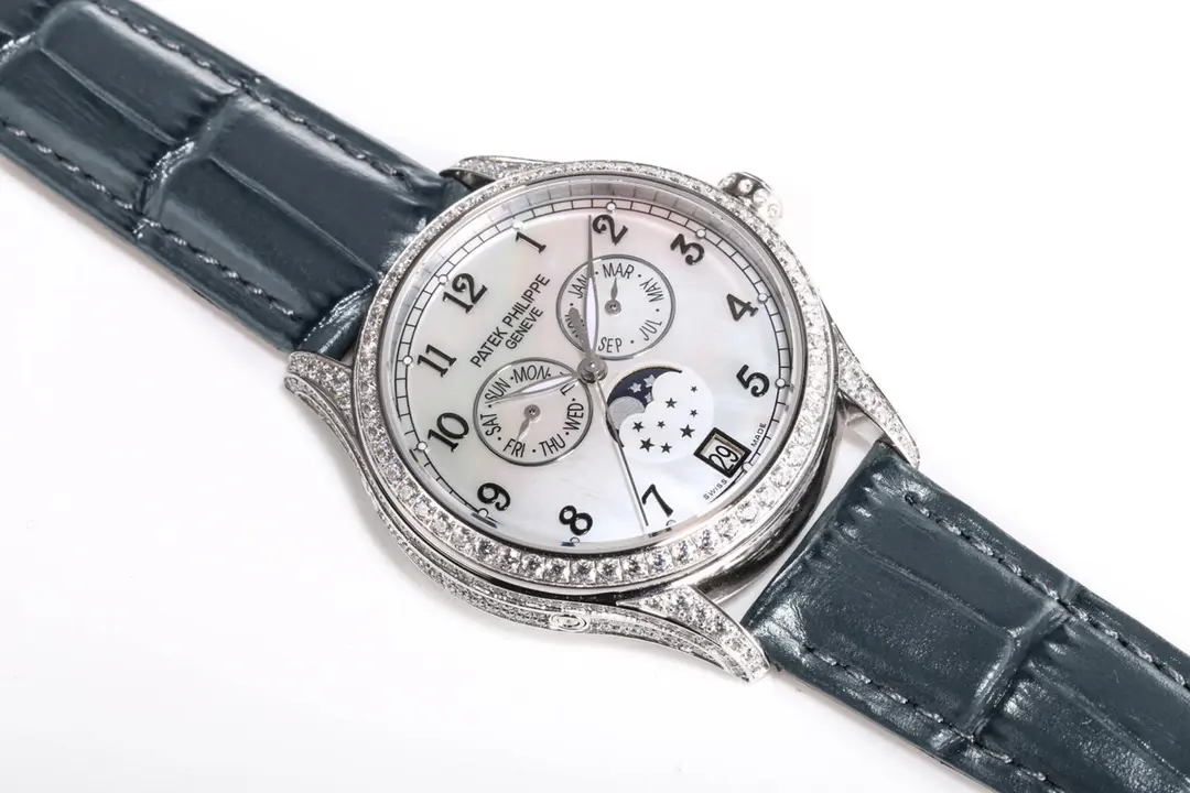 PF Factory Patek Philippe Complications 4947R White Dial Leather Super Clone Replica Watch – Premium Replica Watches - 图片 9