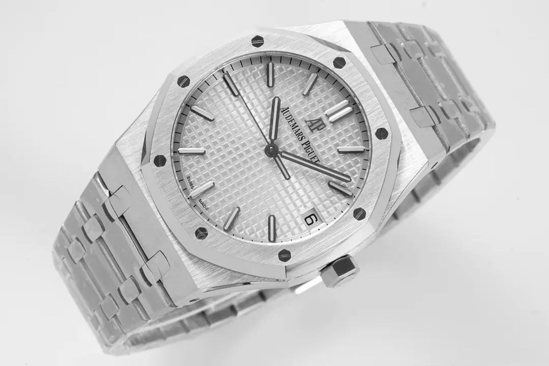R8 Factory Audemars Piguet Royal Oak 15500V2 Silver Super Clone Watch - 图片 5