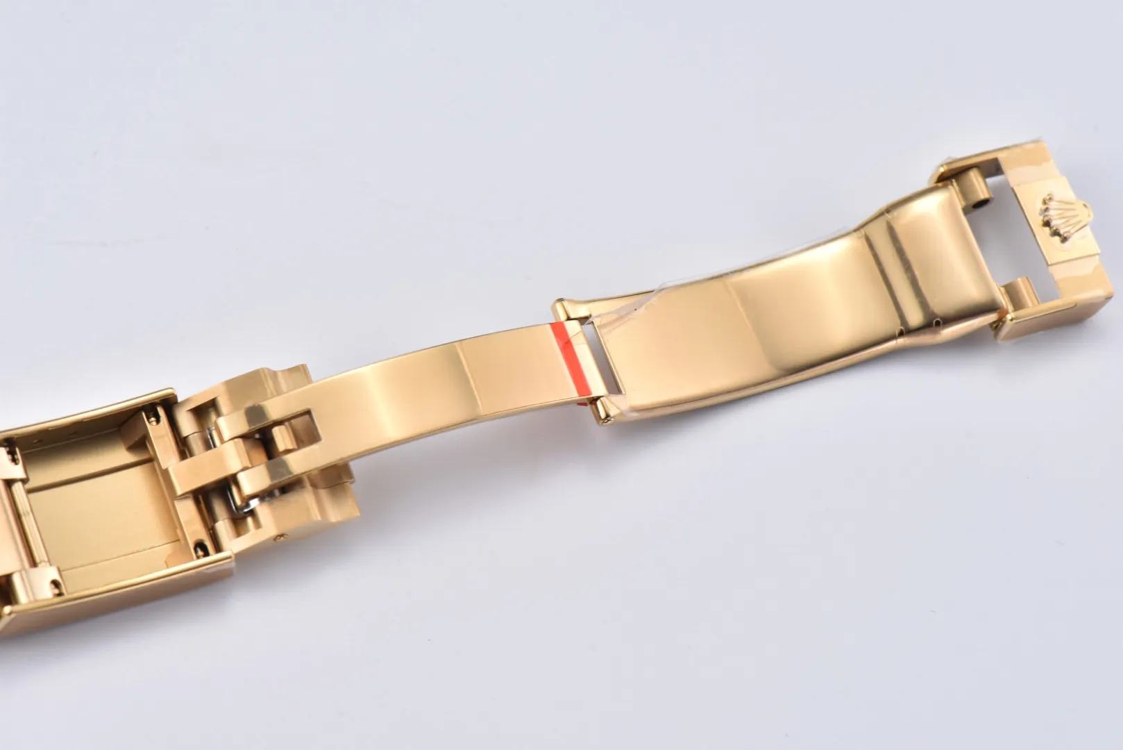 Rolex Daytona 116518 – Gold Panda Dial Chronograph Luxury Timepiece - 图片 8