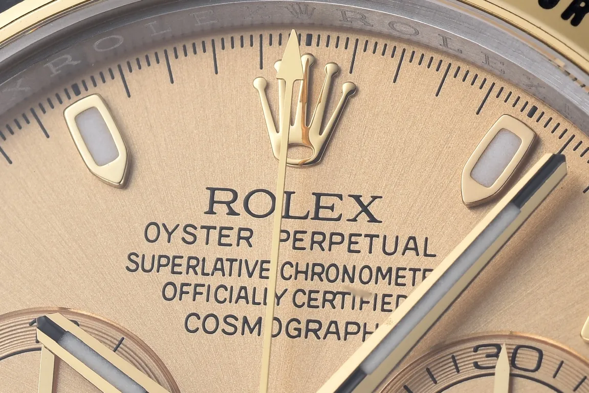 Rolex Daytona Two-Tone Champagne Dial Engraved Luxury Watch - 图片 3