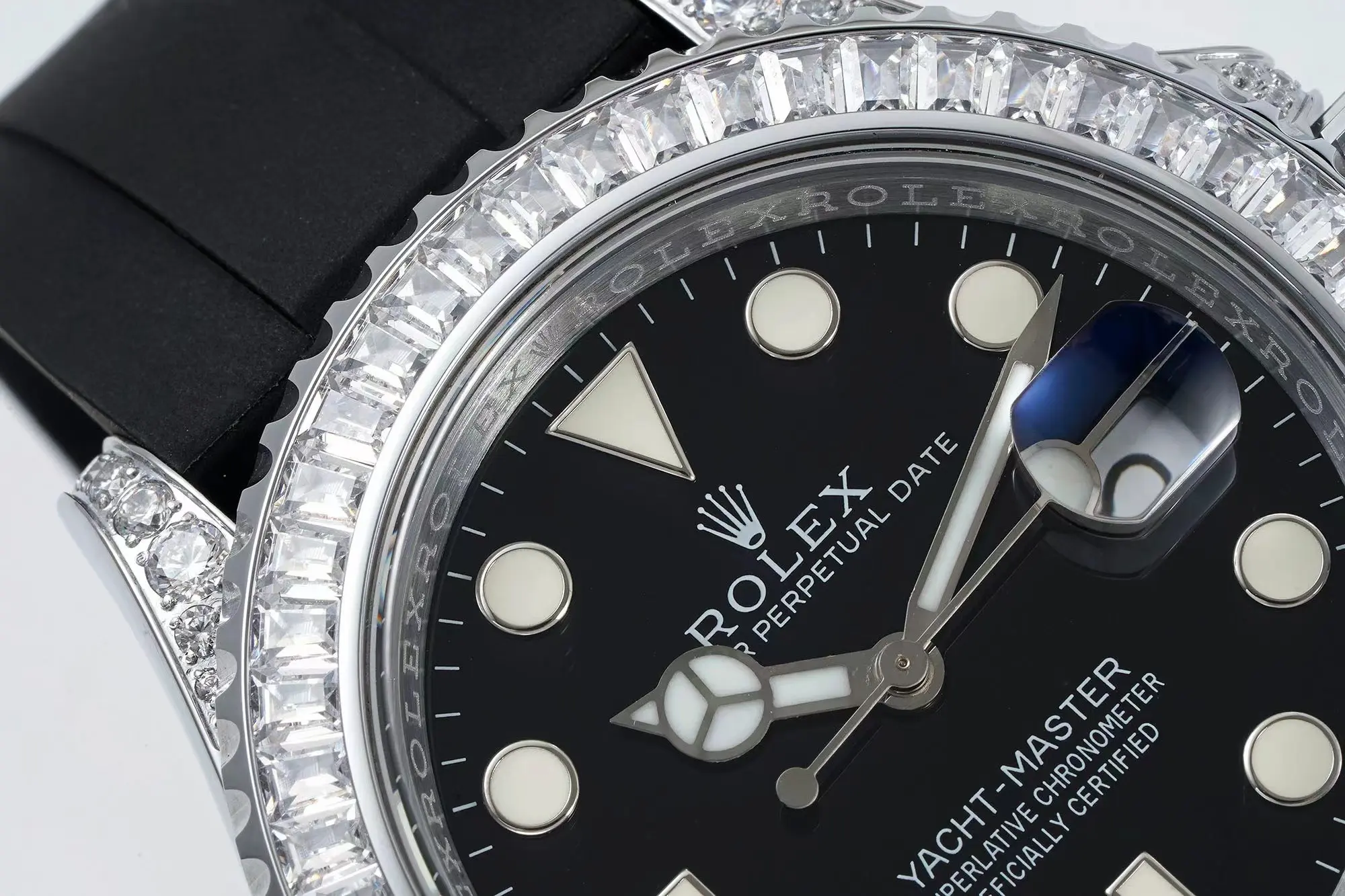 Rolex Yacht-Master 42mm Black Dial Diamond Bezel Rubber Strap Watch Collection - 图片 3