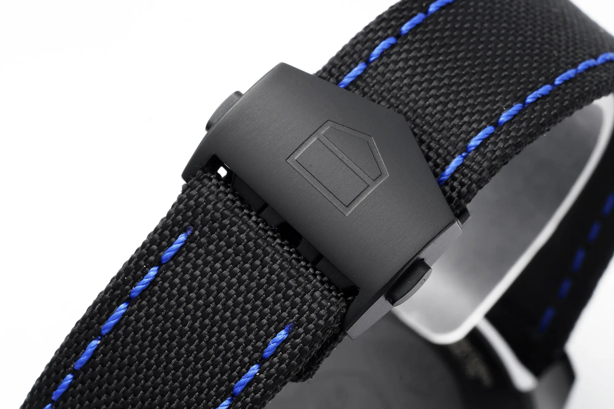 V6 Factory TAG Heuer Series Watch – Black with Blue Stitching, Casual & Formal Style, 100m Waterproof, SW200 Movement, Super Clone Replica Design - 图片 3