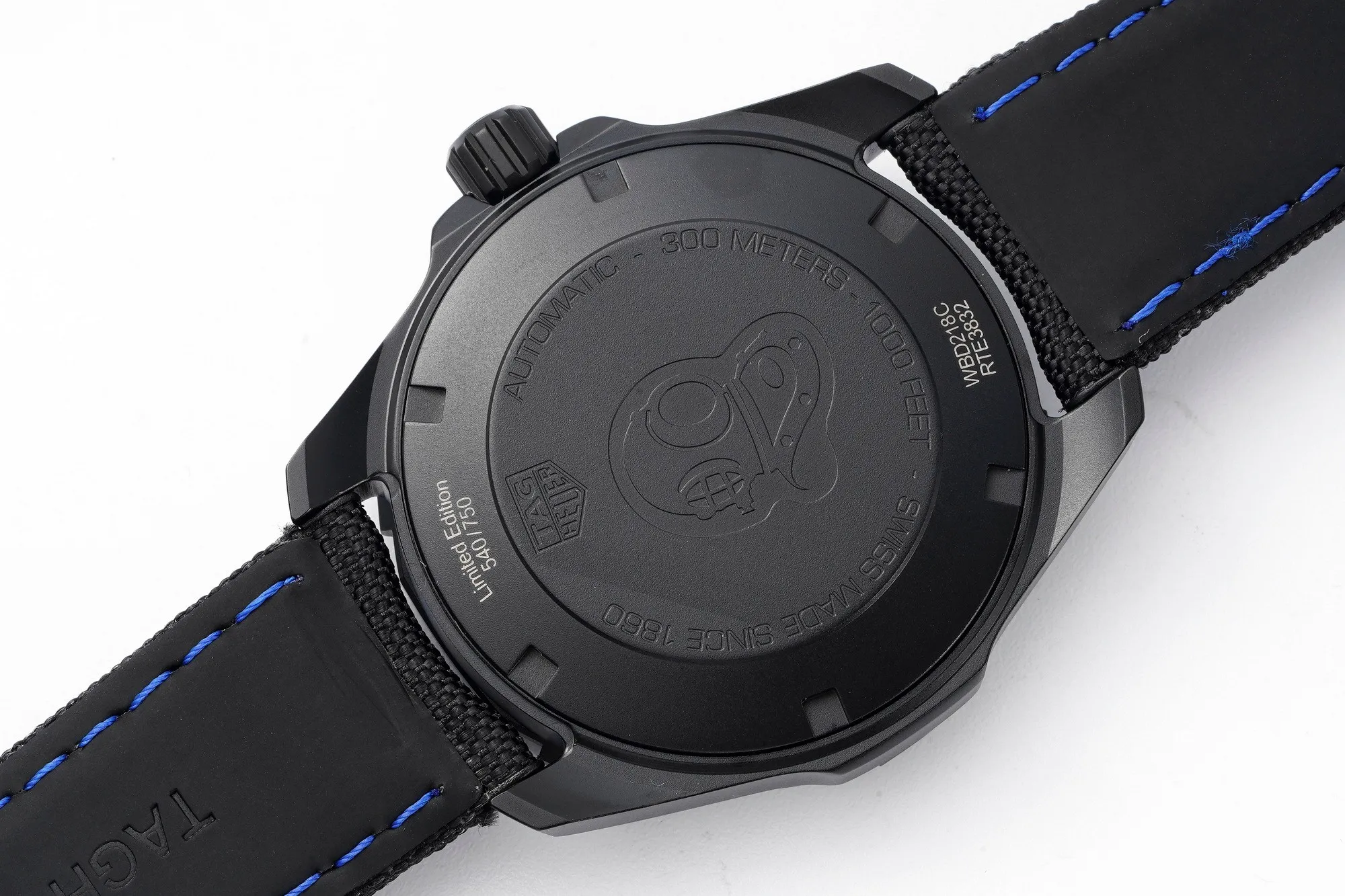 V6 Factory TAG Heuer Series Watch – Black with Blue Stitching, Casual & Formal Style, 100m Waterproof, SW200 Movement, Super Clone Replica Design - 图片 5