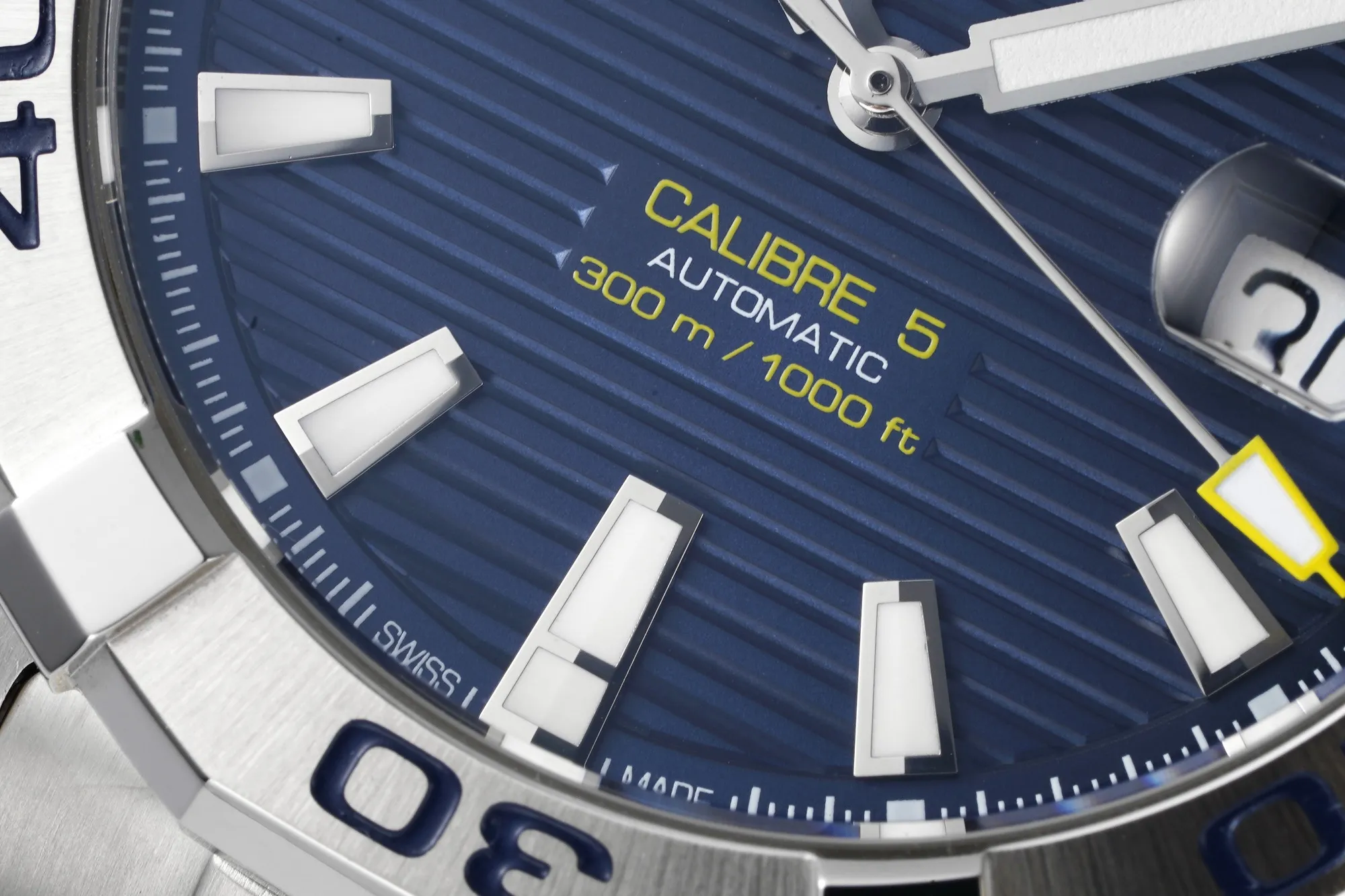 V6 Factory TAG Heuer Series Watch – Silver Stainless Steel, Blue Dial, Formal & Casual Style, SW200 Movement, Premium Super Clone Watch - 图片 2