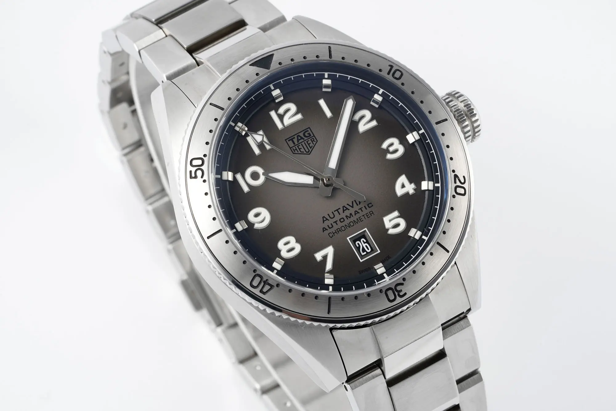 V6 Factory TAG Heuer Series Watch – Silver Stainless Steel, Grey Dial, Dress & Casual Style, 100m Waterproof, SW200 Movement, Premium Super Clone Design - 图片 9